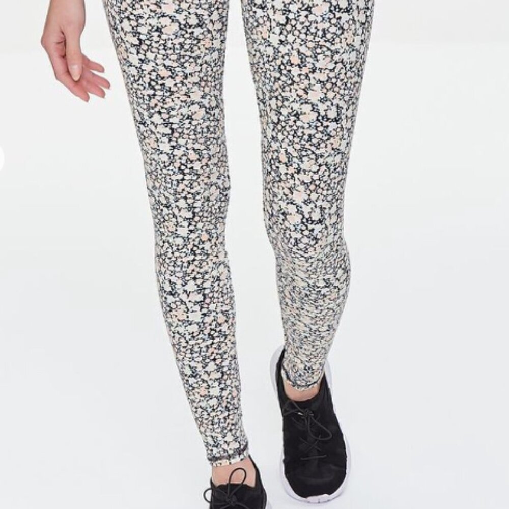 NWT Forever 21 Active Ditsy Floral High-Rise Leggings S Small